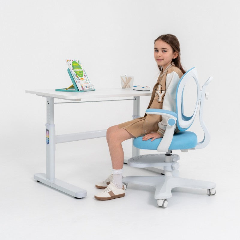 Ergonomiczny fotel dla dzieci Mark Adler Junior 4.6 Blue