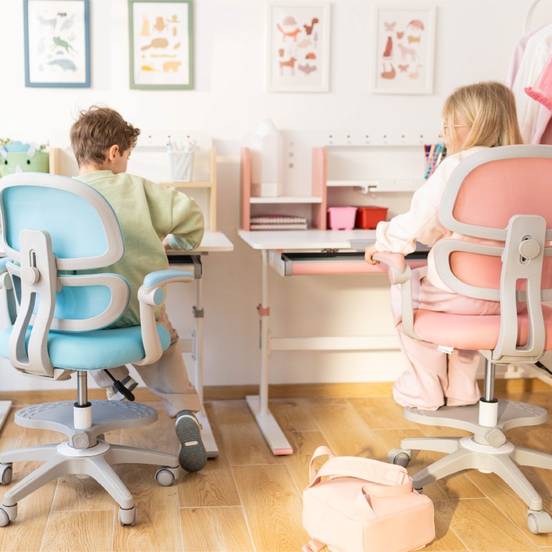 Fotel ergonomiczny dla dzieci Mark Adler Junior 4.4 Pink